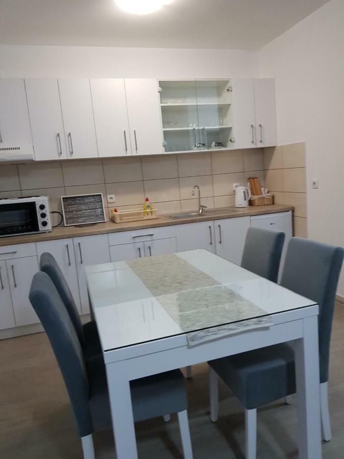 Apartment Gea 18 ノヴィ・サド エクステリア 写真