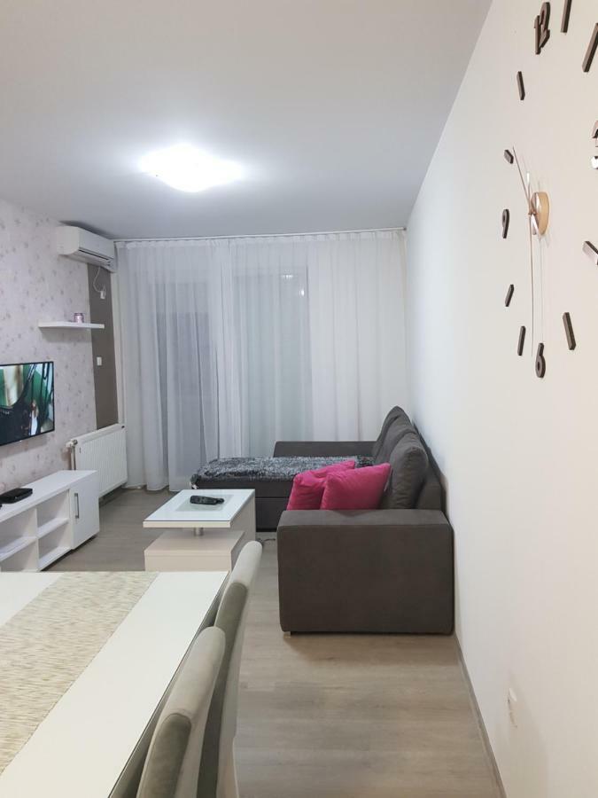 Apartment Gea 18 ノヴィ・サド エクステリア 写真